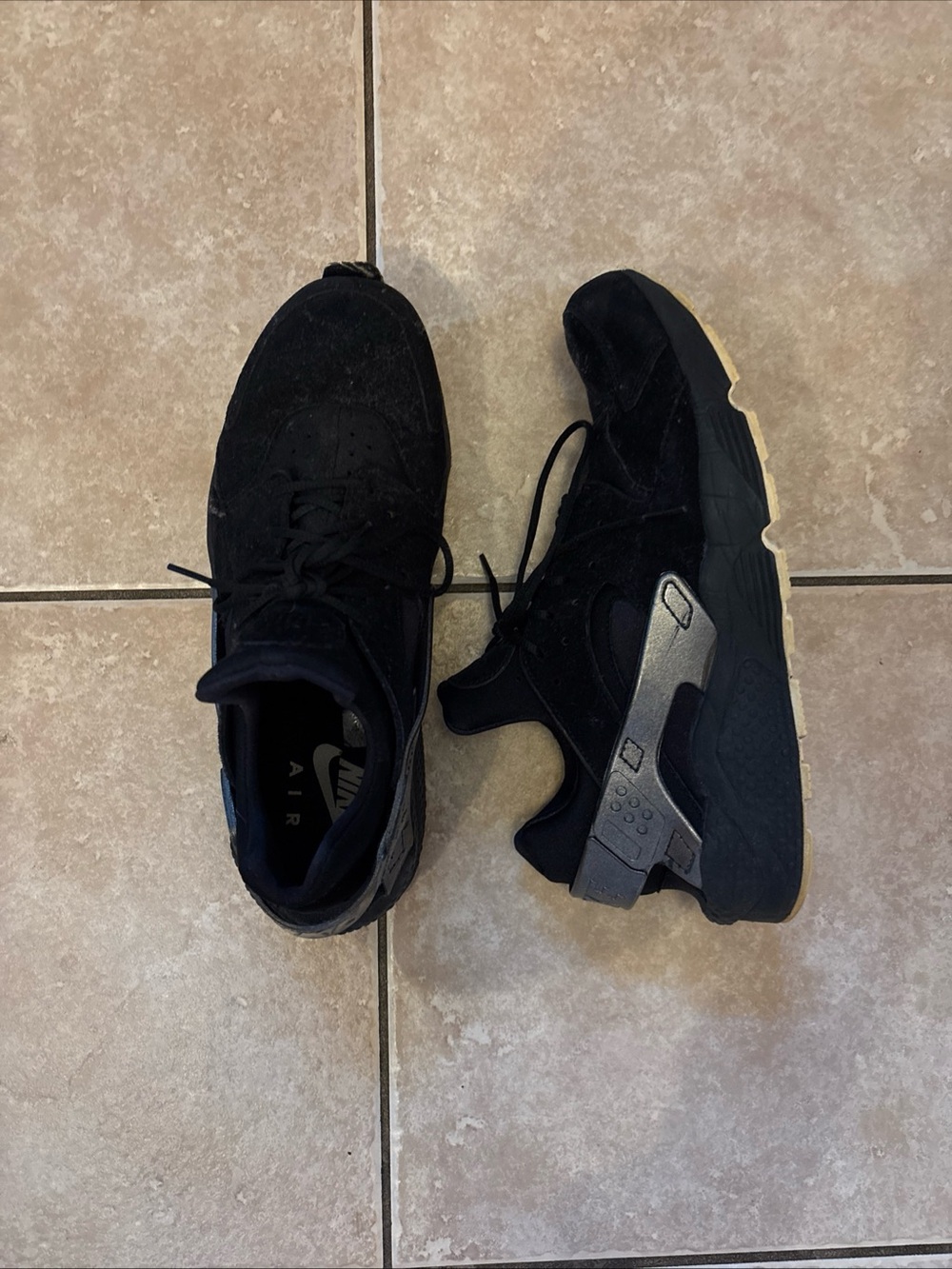 Nike Men’s Black Suede Sneakers with Gum Outsole